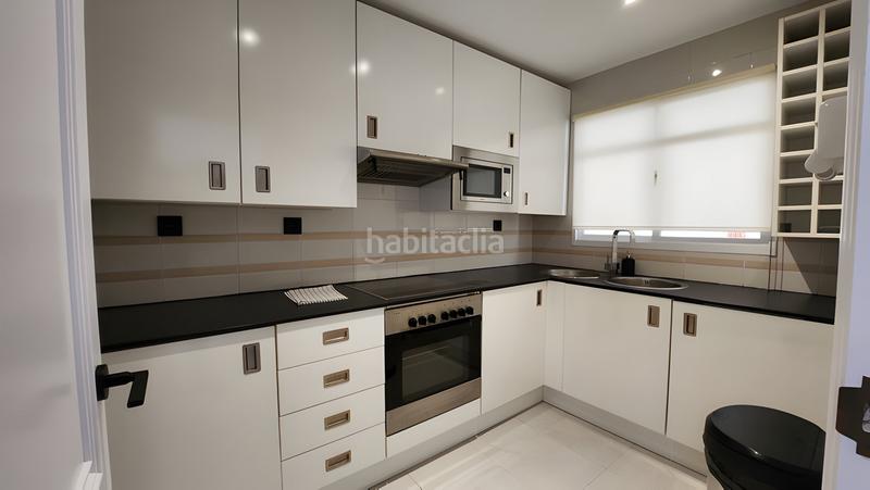 Foto d626d716-bc1e-4d8e-b911-6acf9c7a1367. Apartamento  en planta intermedia en venta en Nueva Andalucía en Almería
