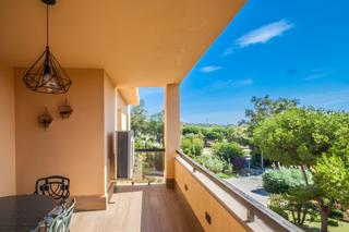 Apartament a Elviria. Apartamento en planta intermedia en venta en elviria