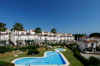 Maison jumelée à Cabopino - Artola. Casa adosada en venta en cabopino