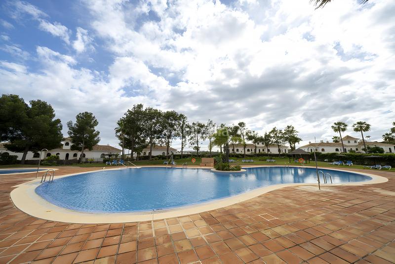 Foto 02a94026-7a25-437b-89ab-9f2ddc051df6. Appartement avec parking piscine dans La Duquesa Manilva