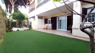 Ground floor en Elviria. Apartamento en planta baja en venta en elviria