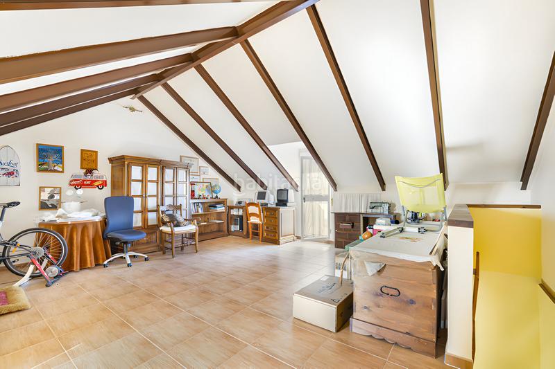 Foto f120efd3-428f-4f26-9770-59e35c341a90. Casa adossada amb aparcament piscina a Centro Estepona