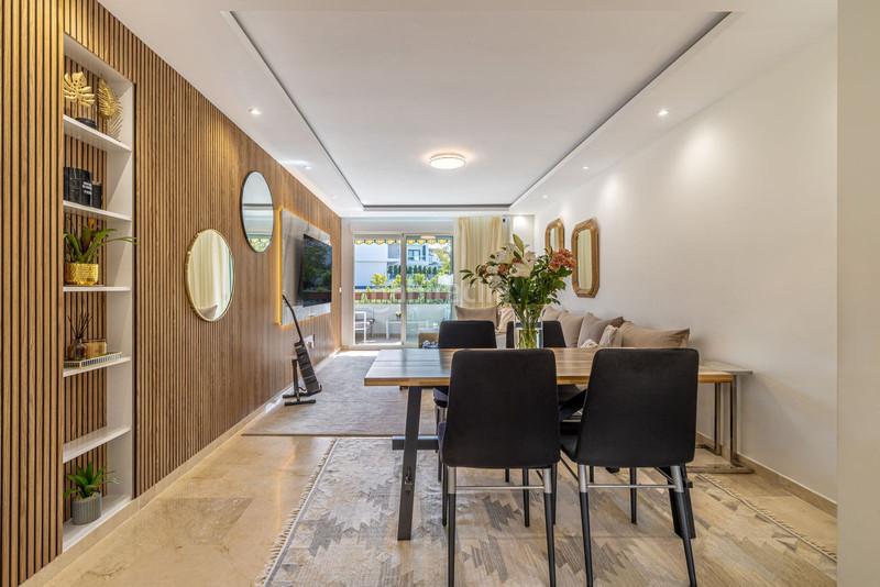 Foto 75f40d0b-28bc-4ab0-a08c-7e12847bc3ef. Apartamento  en planta media en venta en Guadalmina Alta en Marbella