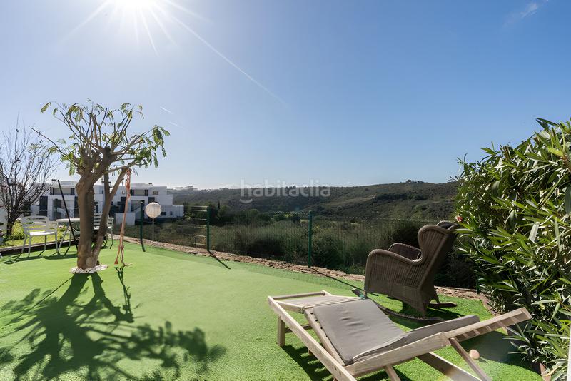 Foto 136dde95-30e0-4bde-b5f0-35ae2a767d29. Rez-de-chaussée avec parking piscine dans Casares pueblo Casares