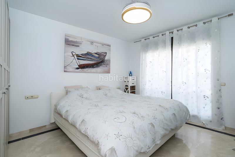 Foto 386f1640-0a56-4a59-989b-09b9aecd0713. Rez-de-chaussée avec parking piscine dans Casares pueblo Casares