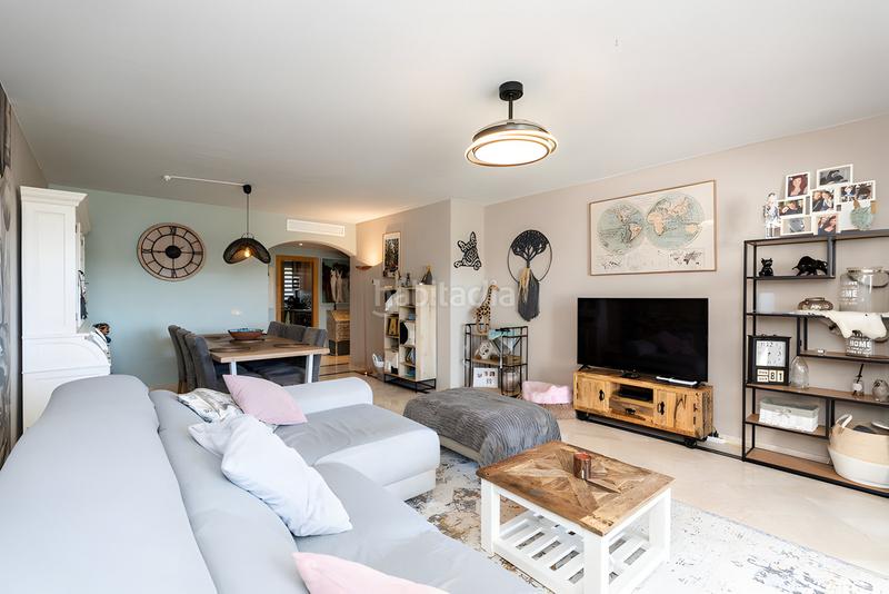 Foto 5cf463f2-01cd-4279-ad22-0a93af12dd37. Rez-de-chaussée avec parking piscine dans Casares pueblo Casares