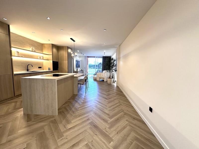 Foto 4facbaab-077b-44c1-aa14-6076c942d339. Rez-de-chaussée avec chauffage parking dans Nueva Andalucía centro Marbella