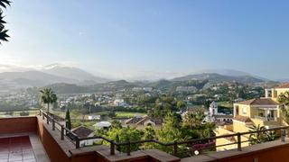 Rez-de-chaussée à Nueva Andalucía centro. Apartamento en planta baja en nueva andalucía