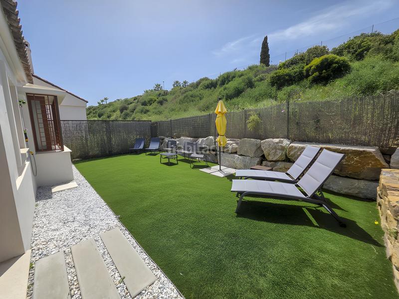 Foto 180d4c52-b559-439b-9e27-767ca52df1e1. Casa pareada casa adosada en venta playa en bahía de Casares Casares
