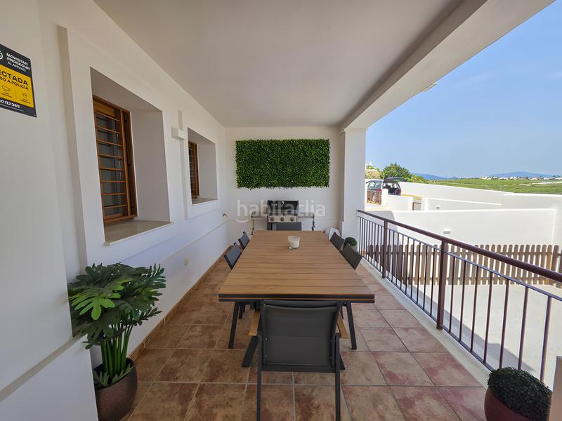 Foto 5ab527ce-2bab-4cfc-9685-14fe2d4c0f6a. Casa pareada casa adosada en venta playa en bahía de Casares Casares