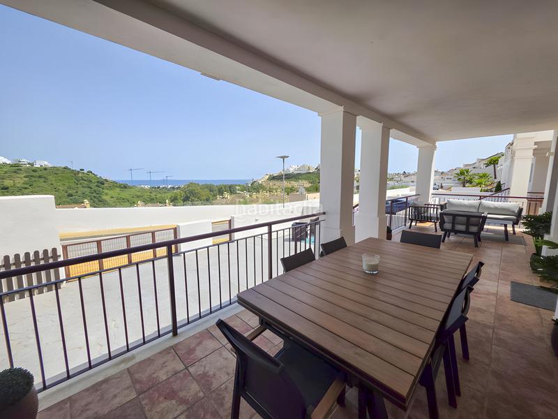 Foto 7bc7292d-6af4-4dc4-8656-5407b76efa0e. Casa pareada casa adosada en venta playa en bahía de Casares Casares