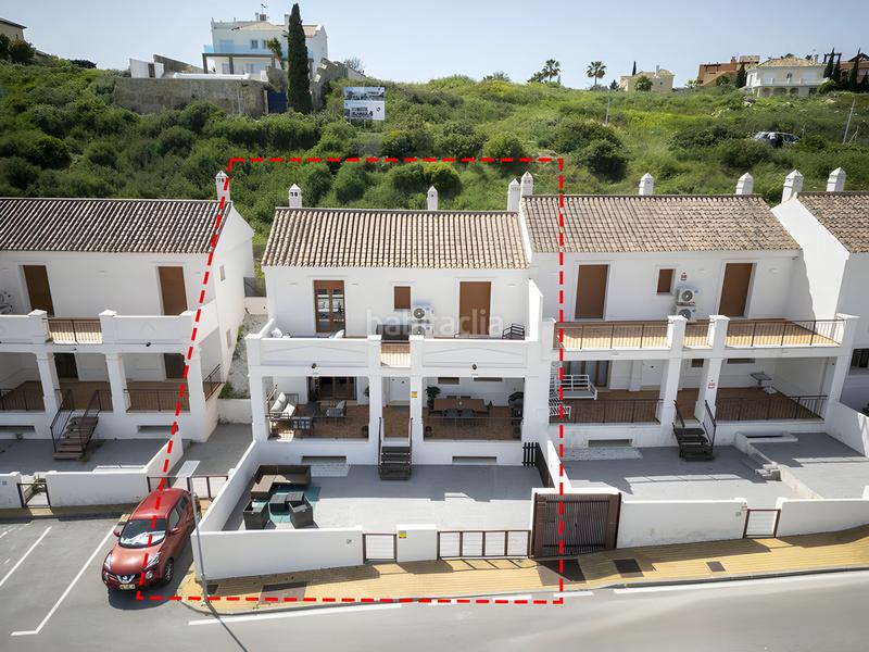 Foto 9b620e24-31b1-4d66-95c0-7309f5e34090. Casa pareada casa adosada en venta playa en bahía de Casares Casares