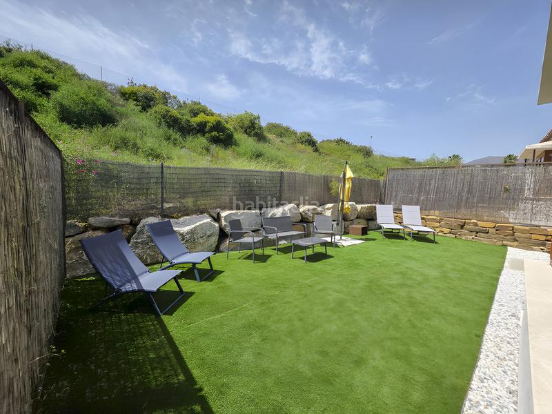 Foto ce46eee6-ba58-4f2b-a336-197c719a9976. Casa pareada casa adosada en venta playa en bahía de Casares Casares