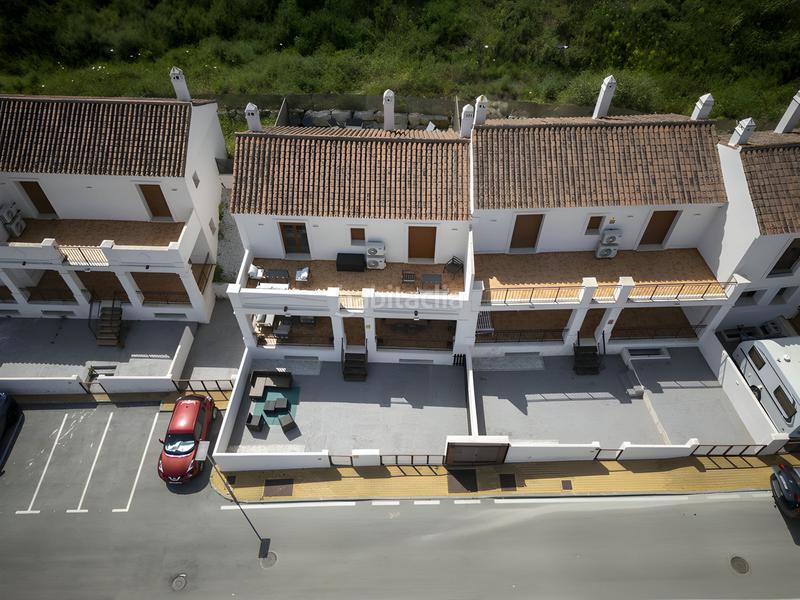Foto d273cda1-5625-41a6-bd9c-d2a49ca5b3b7. Casa pareada casa adosada en venta playa en bahía de Casares Casares