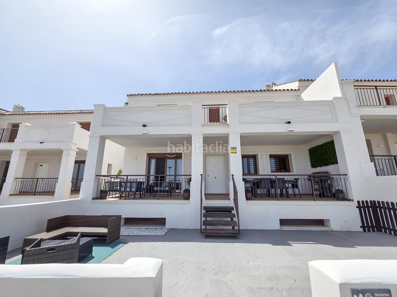 Foto d2ba2036-95b0-448d-a708-f513cd5b58c0. Casa pareada casa adosada en venta playa en bahía de Casares Casares