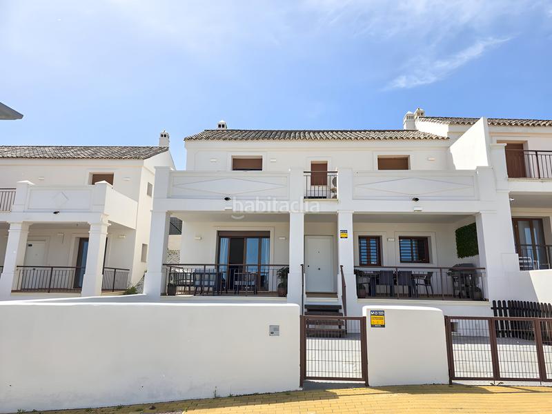 Foto dd9e5a29-c459-4ead-abec-150c769af0b5. Casa pareada casa adosada en venta playa en bahía de Casares Casares