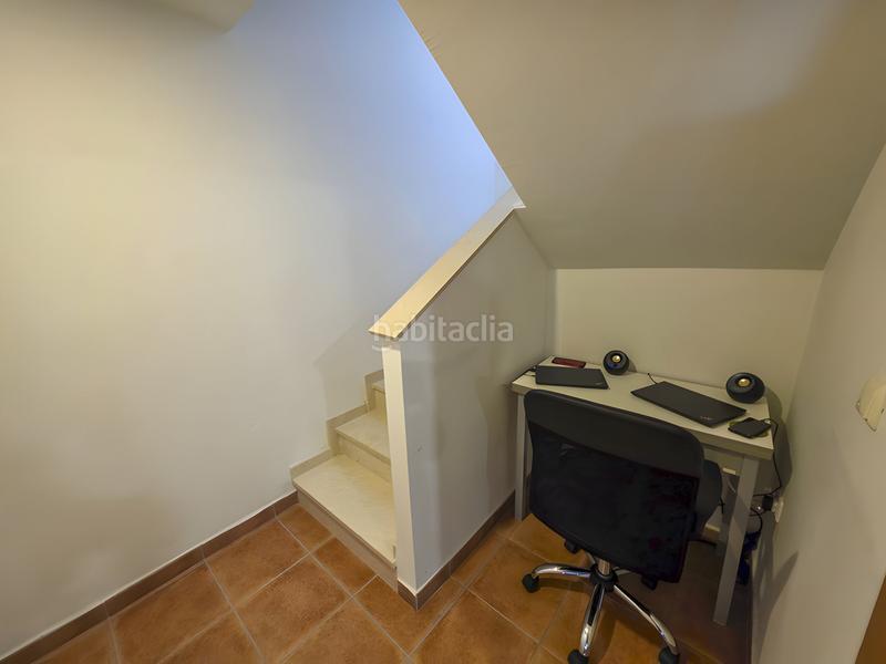 Foto e6160dde-13ab-41ca-8c5d-563225eec2e4. Casa pareada casa adosada en venta playa en bahía de Casares Casares