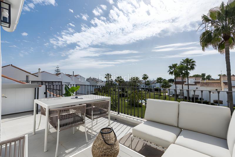 Foto 4c7bd3c1-b381-4668-bda5-53ff1e779e50. Casa adosada adosado en venta en Centro Estepona