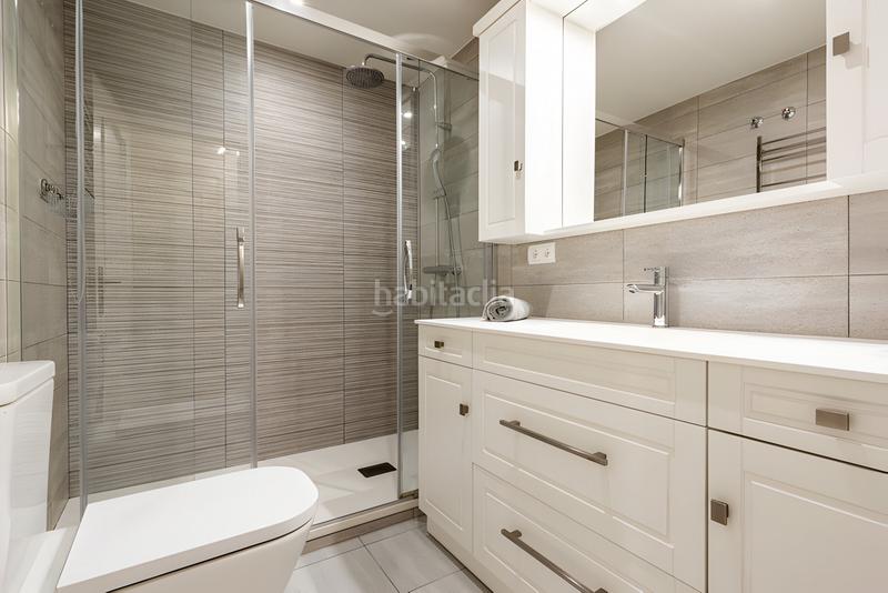 Foto 88df1565-1952-44ed-b858-fbb13c9df285. Casa a schiera con riscaldamento parcheggio piscina in Estepona