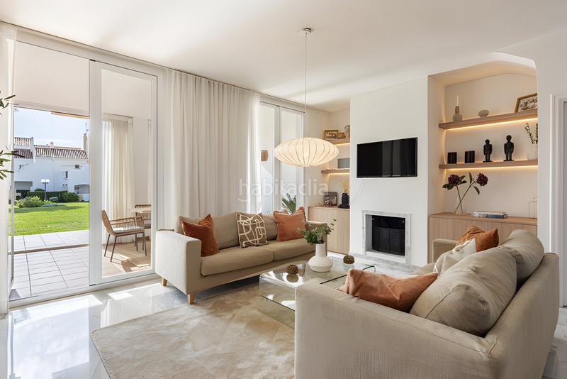 Foto b42edd5b-786b-4af0-b789-494bf80eab19. Casa a schiera con riscaldamento parcheggio piscina in Estepona