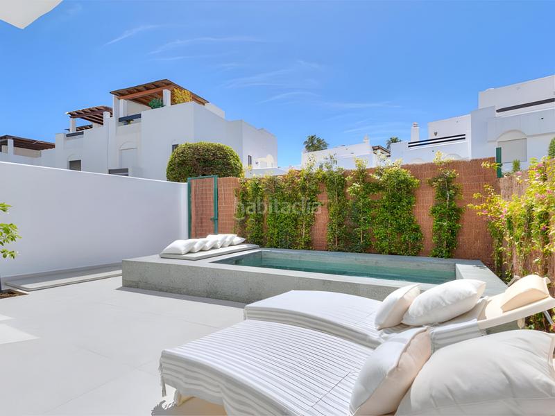 Foto 1a613f43-dec4-47bb-8474-69cebc38551c. Casa aparellada amb aparcament piscina a San Pedro de Alcántara Pueblo Marbella