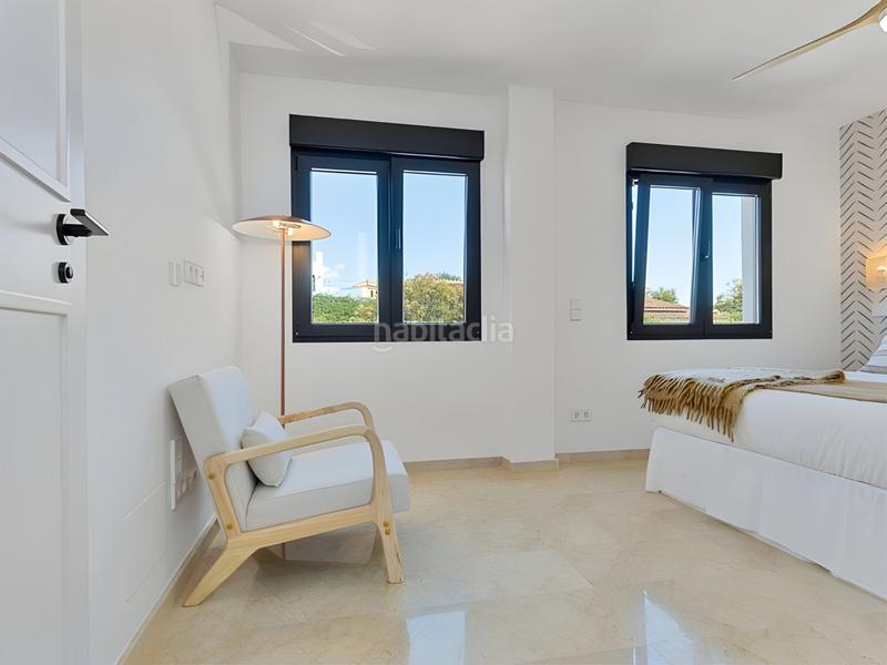 Foto 7afe591c-3621-40ec-9292-4a17339a021a. Casa aparellada amb aparcament piscina a San Pedro de Alcántara Pueblo Marbella