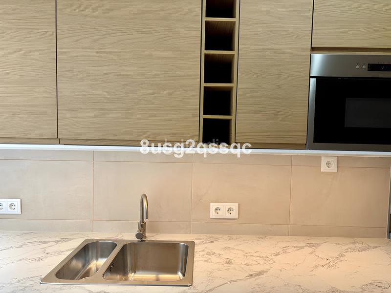 Foto 9fea15bb-1ce5-4a49-b5e6-2c6b24d1dd7a. Apartamento  en planta alta en venta en san pedro de alcántara en Marbella