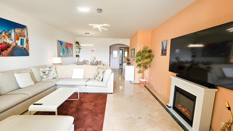 Foto 7139d017-ebb3-4740-a6d7-3565761d6712. Apartamento  en planta media en venta playa en Casares