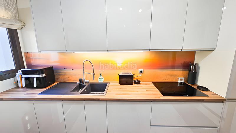 Foto 9e17f1c8-09b6-41d9-bf1f-cab807d0f389. Apartamento  en planta media en venta playa en Casares