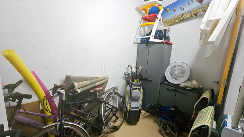 Foto d0fabdd1-20e5-42f3-94dd-91ccdd8295c8. Apartamento  en planta media en venta playa en Casares