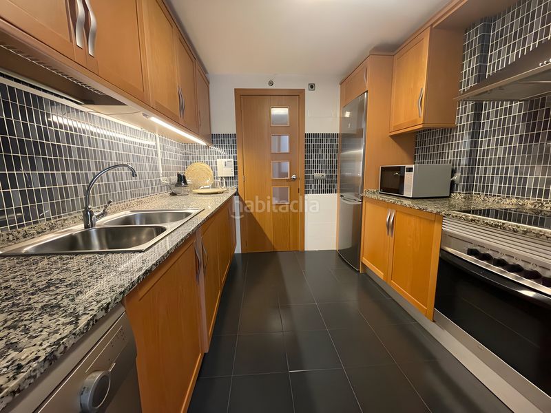 Foto 100ab8cb-6084-4999-a0a1-31509216d289. Apartament amb aparcament piscina a Centro Estepona