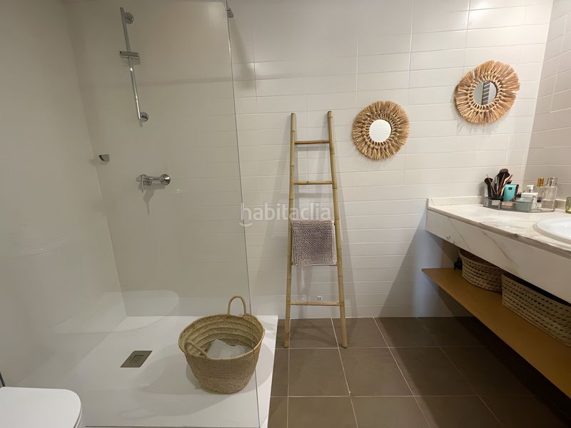 Foto 1b41e7d1-6723-41e7-ad80-3e8170d8b745. Apartament amb aparcament piscina a Centro Estepona