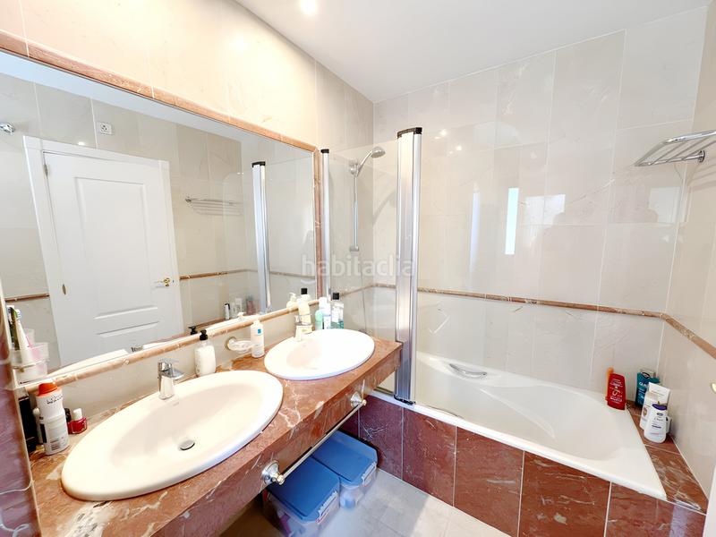 Foto 218fbb49-84b0-420c-9147-a566bb2407ea. Apartamento  en planta media en venta en hacienda del sol en Estepona