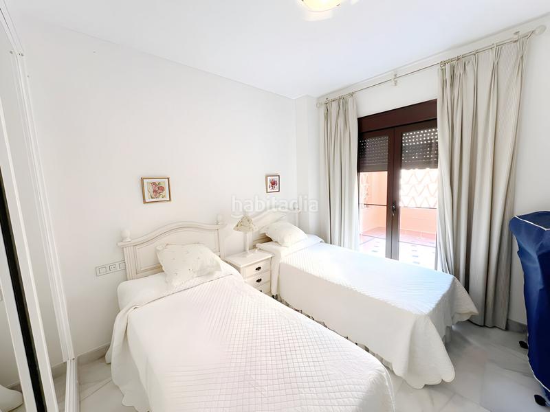 Foto 9ae9bddd-21d2-4b14-baf1-e83121f5f1ac. Apartamento  en planta media en venta en hacienda del sol en Estepona