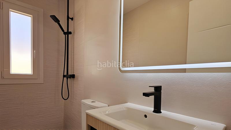 Foto be11863a-0ad1-40c5-9f86-641aa4cf6536. Attico con parcheggio piscina in Centro Estepona