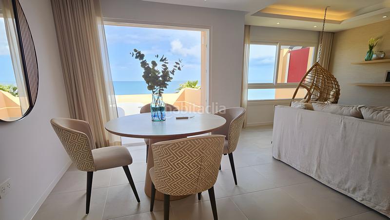 Foto cd0d6672-057c-4c7e-92e7-f6fc9dd13ba6. Attico con parcheggio piscina in Centro Estepona