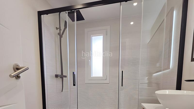 Foto dda7c614-6daa-4b57-99af-c9bf4d73aff1. Attico con parcheggio piscina in Centro Estepona