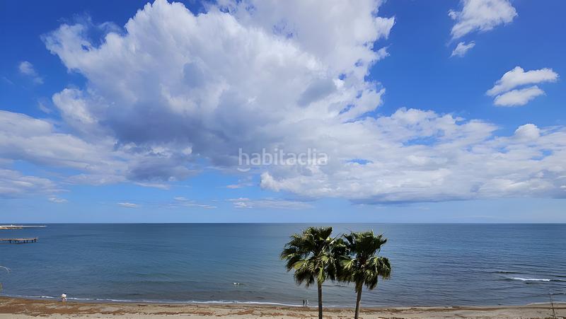 Foto fdb7a21b-dab1-4891-a298-63a3fad5cf31. Attico con parcheggio piscina in Centro Estepona