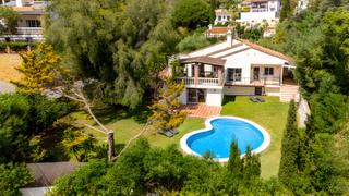 Casa a El Rosario - Ricmar. Villa independiente en venta en el rosario