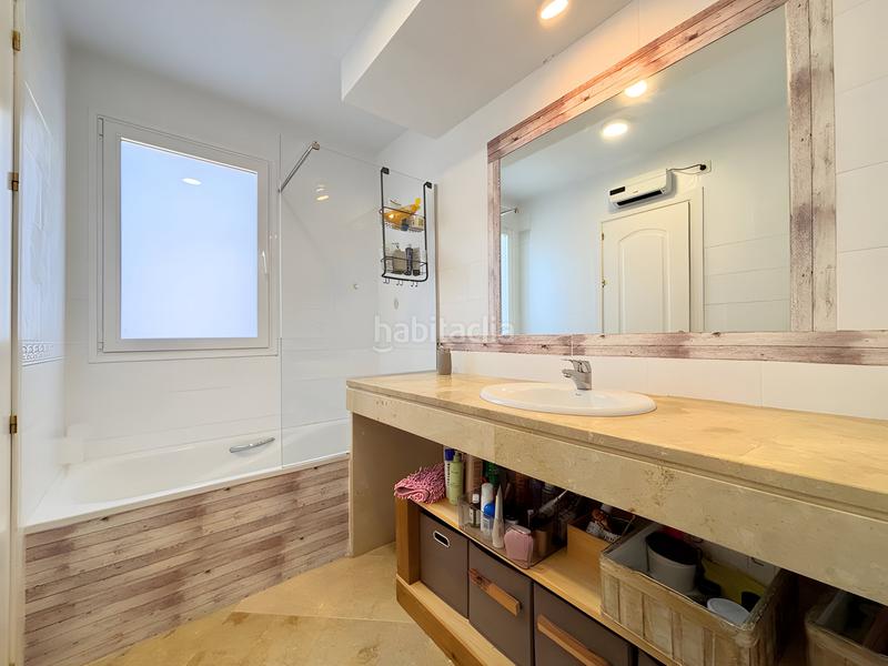 Foto 7ce1831b-429a-4595-9281-73b44d4a4de9. Casa a schiera con riscaldamento parcheggio piscina in Manilva