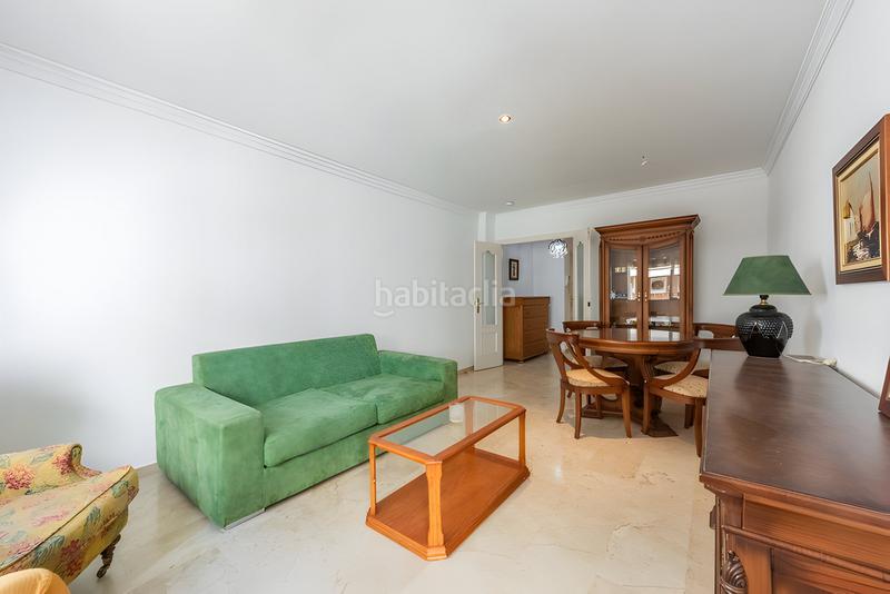 Foto 02330f06-7363-4cec-9aad-933c3fa24b55. Apartamento  en planta media en venta en Estepona