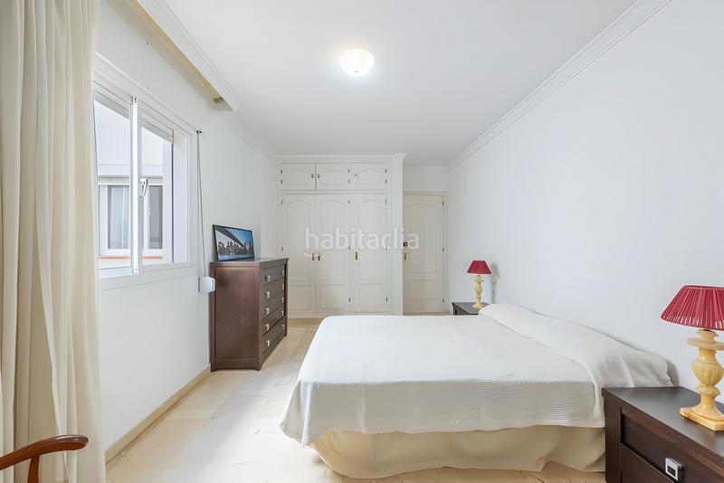 Foto 9d2f3bf3-c1ce-4981-8718-a3ac48cf7c8b. Apartamento  en planta media en venta en Estepona