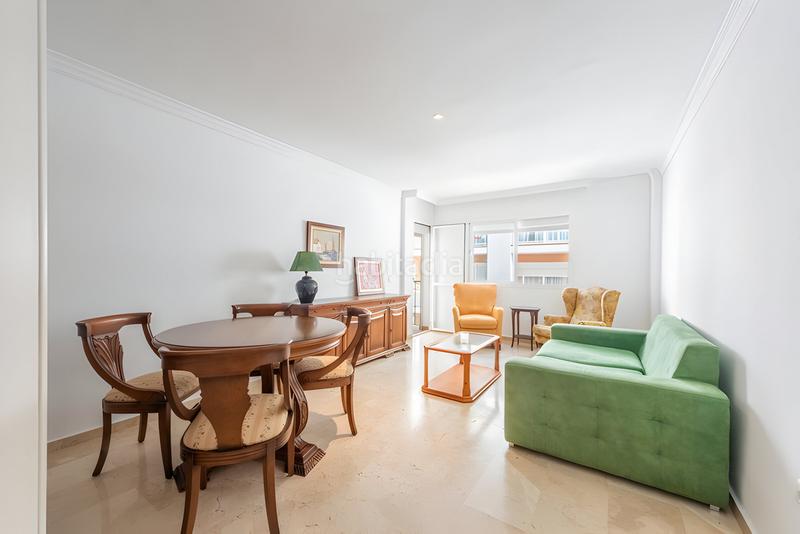 Foto 9dfc47f0-662d-47fc-9a53-cae2c031c0ef. Apartamento  en planta media en venta en Estepona