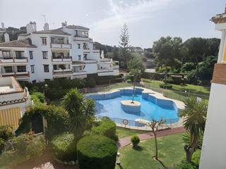 Apartamento en Calahonda. Apartamento en última planta en venta en calahonda