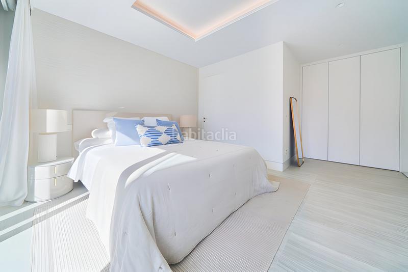 Foto b49adb0d-9666-4150-8996-1cc46f931070. Apartament amb aparcament piscina a Guadalobón Estepona