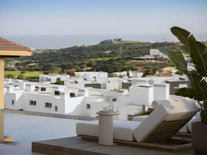 Foto 8c59888a-953b-4773-b874-f9129ff106bd. Casa amb aparcament piscina a Valle Romano Golf Estepona
