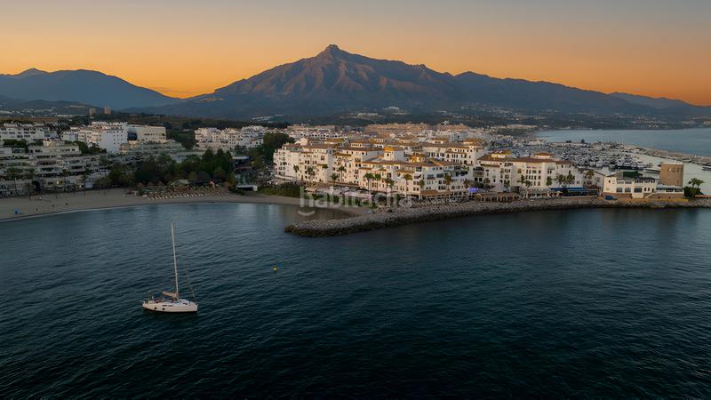 Foto 5db006e8-f5a2-48fa-8d7e-a9e3cb7c3716. Haus mit parking pool in Bel - Air Estepona