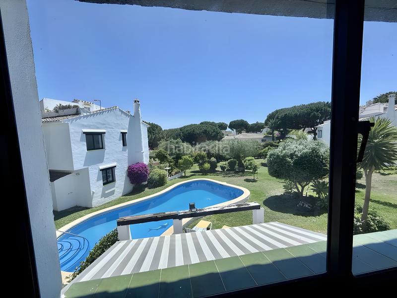 Foto 87eb4150-bd8d-4284-8466-a81afb7e6665. Casa pareada casa adosada en esquina en venta en Calahonda en Mijas
