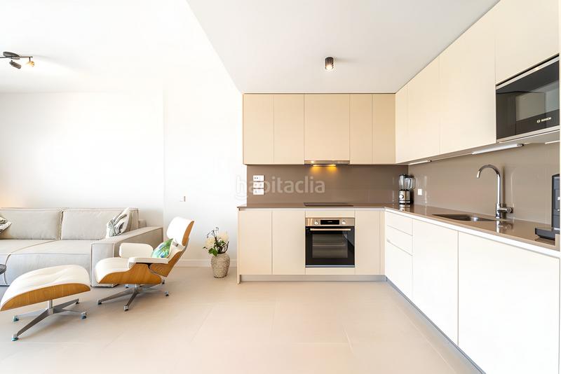 Foto 0b5e2c8d-8409-4be1-8eaf-6faeab65123f. Apartament amb calefacció aparcament piscina a El Faro de Calaburra - Chaparral Mijas