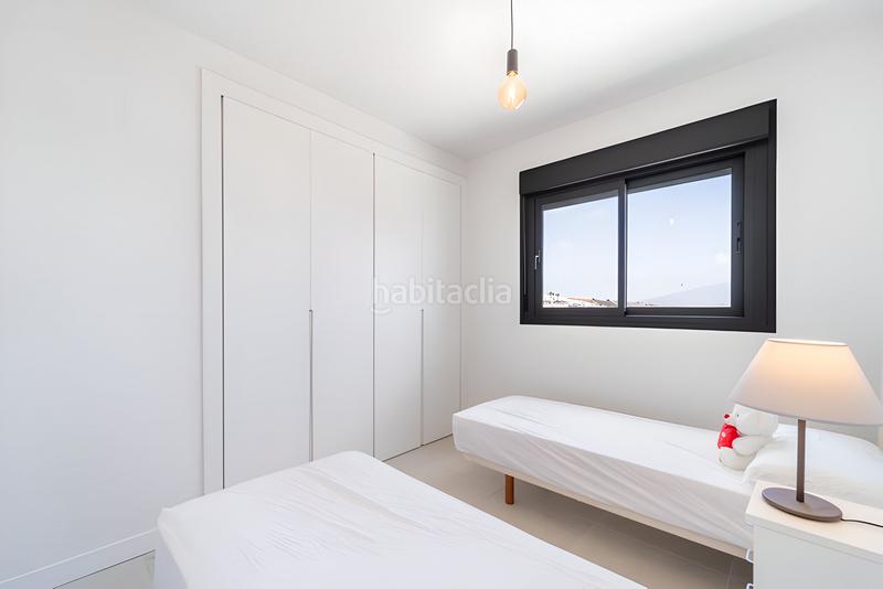 Foto 732b8296-8c51-41d6-a8e8-17e464b3f737. Apartament amb calefacció aparcament piscina a El Faro de Calaburra - Chaparral Mijas